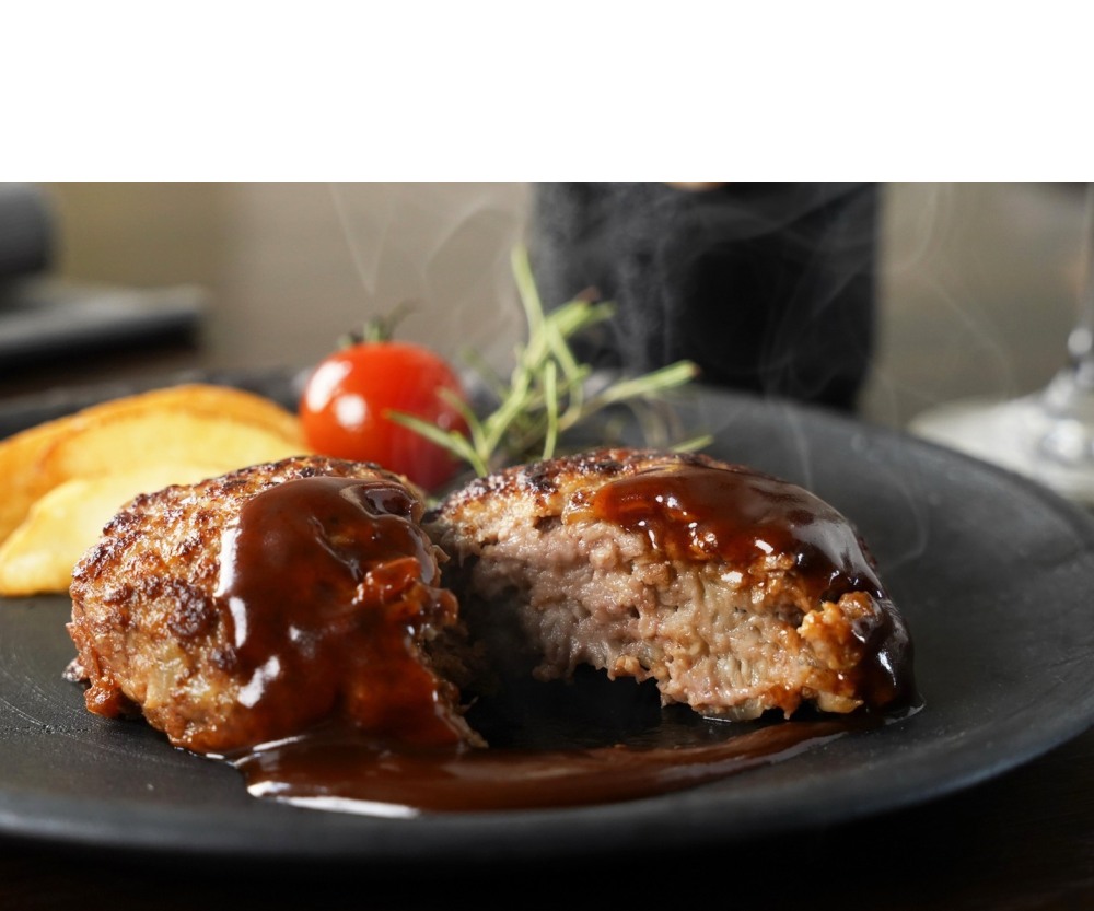 米沢牛100%の生ハンバーグステーキ